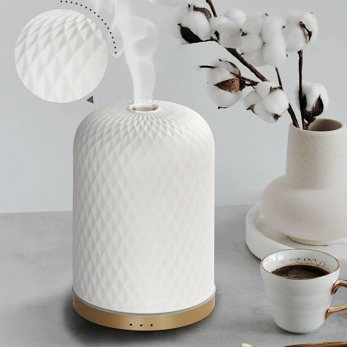Ceramic essential oil diffuser | Handmade ceramic, warm light, minimalist | 180ml capacity